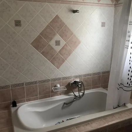 Mariza's View House *