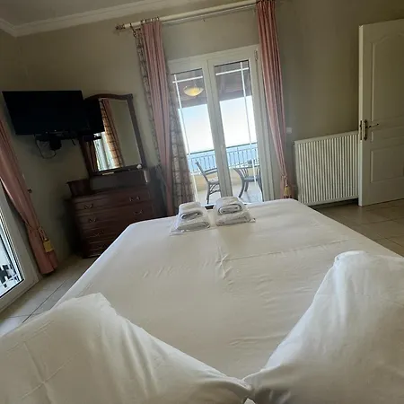 Mariza's View House Lákones