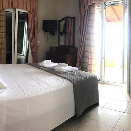 Mariza's View House Apartment Lakones