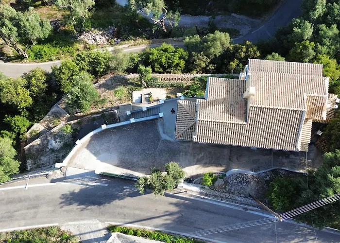Mariza's View House Lákones