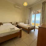 Mariza's View House Apartament *