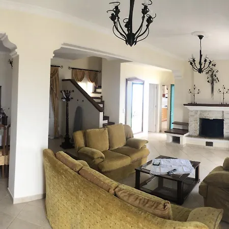 Mariza's View House Apartament Lákones