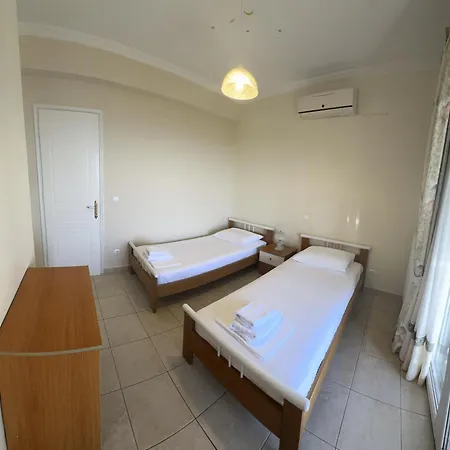 Mariza's View House *